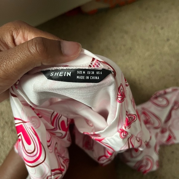 White medium women’s bodycon dress with pink heart design - Picture 3 of 3